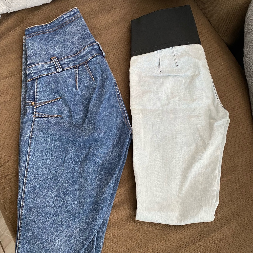 Both jeans 👖 good conditions